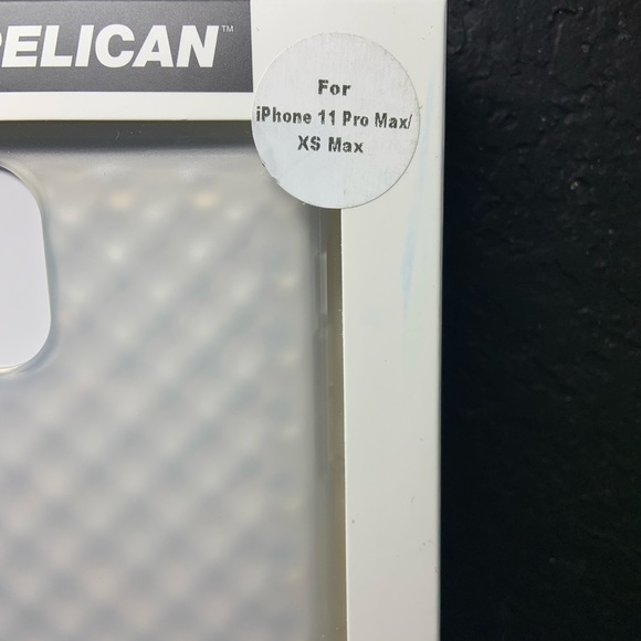 Pelican Rogue IPhone 11 Pro Max case - Picture 2 of 4